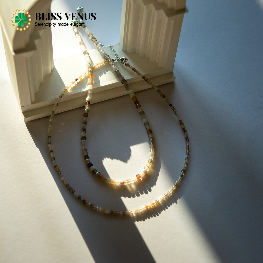 Lucky star Persian Gulf agate choker necklace with 18k gold-plated clasp, 2.5mm-4mm beads