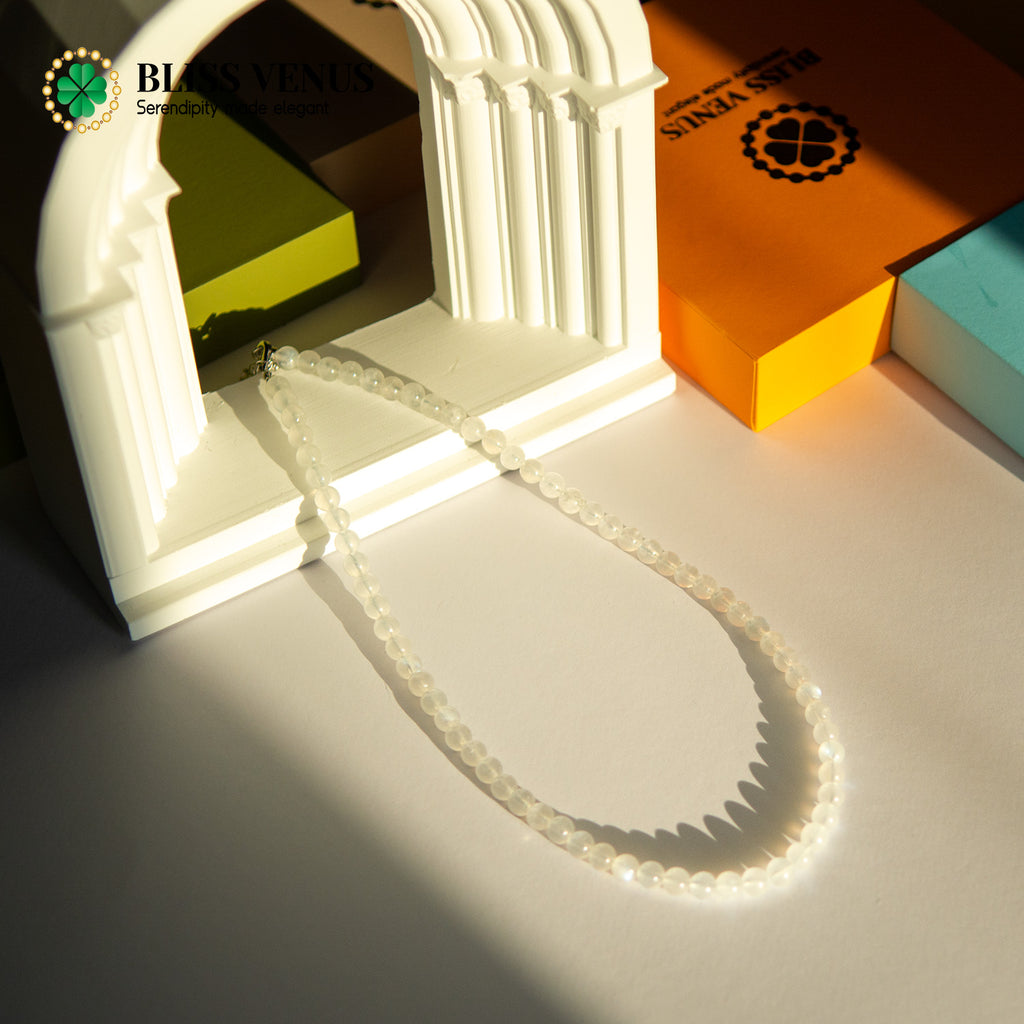 Natural moonstone short necklace detail view, 37+5cm adjustable length choker style